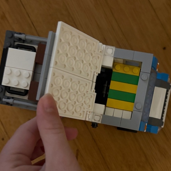 Lego RV Limited edition Collectors Family Caravan Holiday Complete building set - Picture 7 of 10